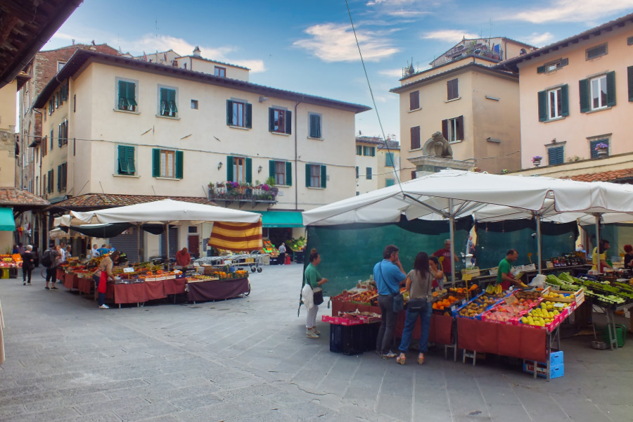 Pistoia, Piazza della Sala